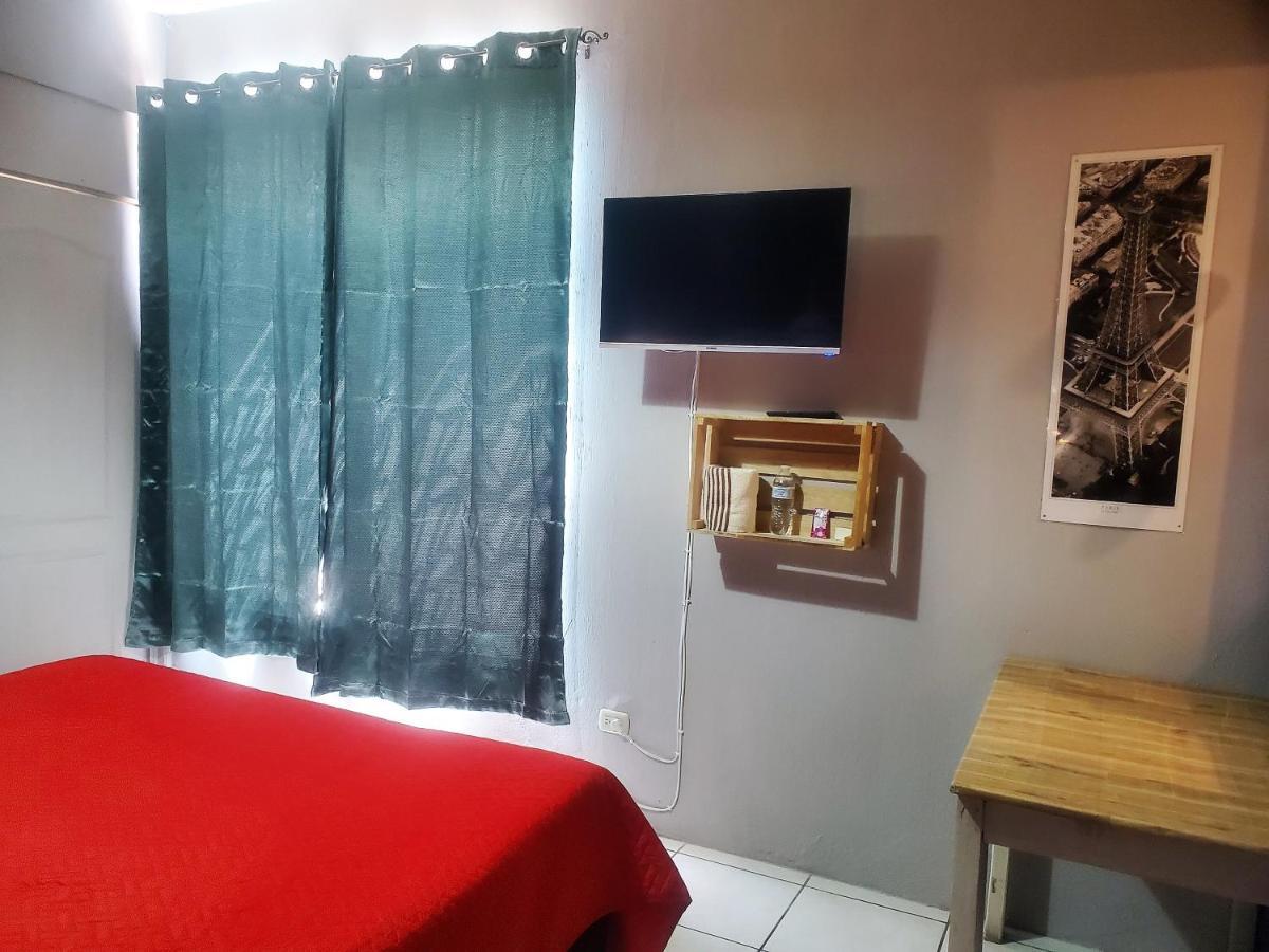 Hostal De Lucca Guatemala City Kültér fotó